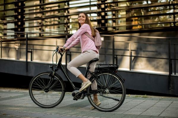 woman-casually-riding-an-electric-bike-4309573