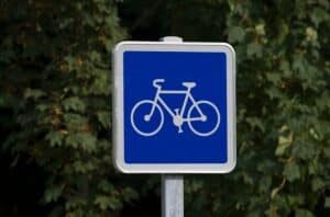 cycle-route-sign-300x198-6891133